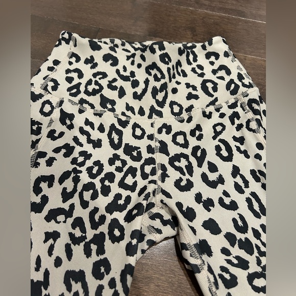 2 for $10⭐️Work Out wide waist ribbed stretch leopard black leggings pocket yoga - Picture 5 of 7